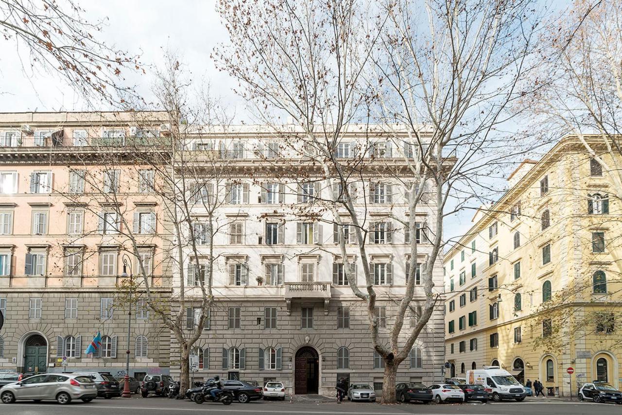 Apartment Castro Pretorio 3 - Fromhometorome Rom