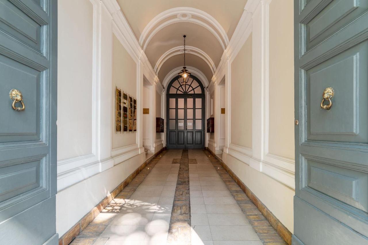 Castro Pretorio 3 - Fromhometorome Apartment Rom